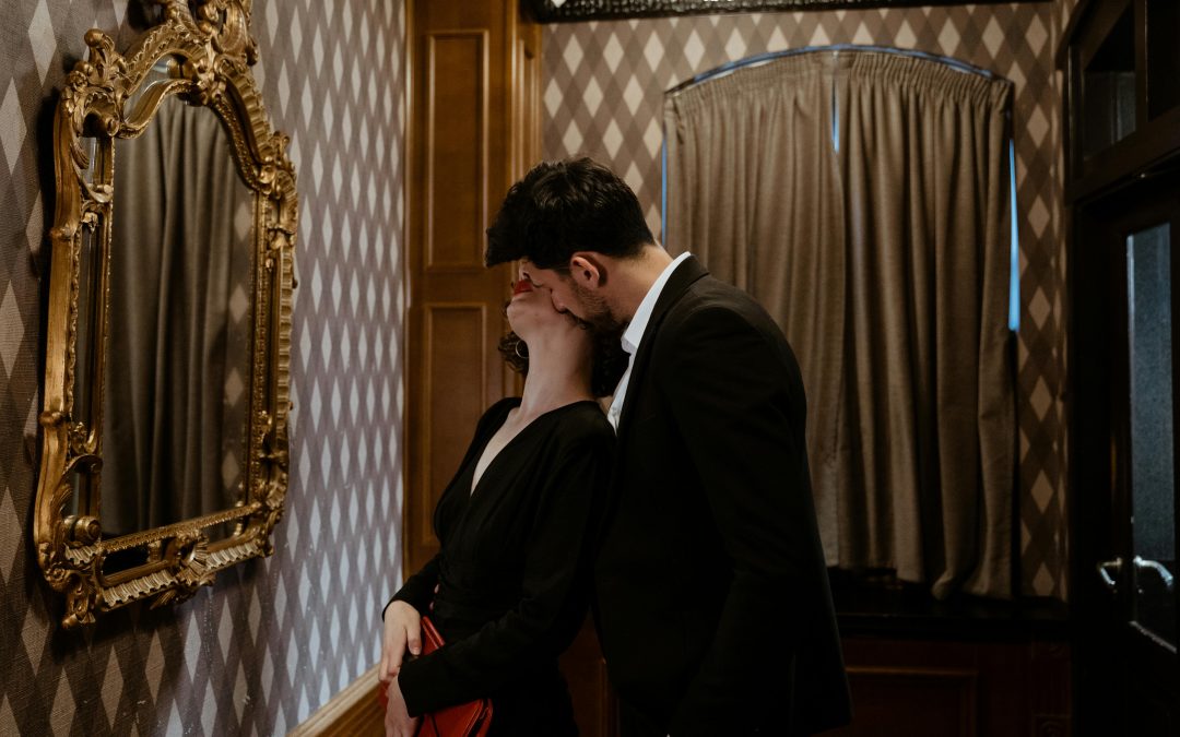 Dating Sites for Wealthy Singles in London
